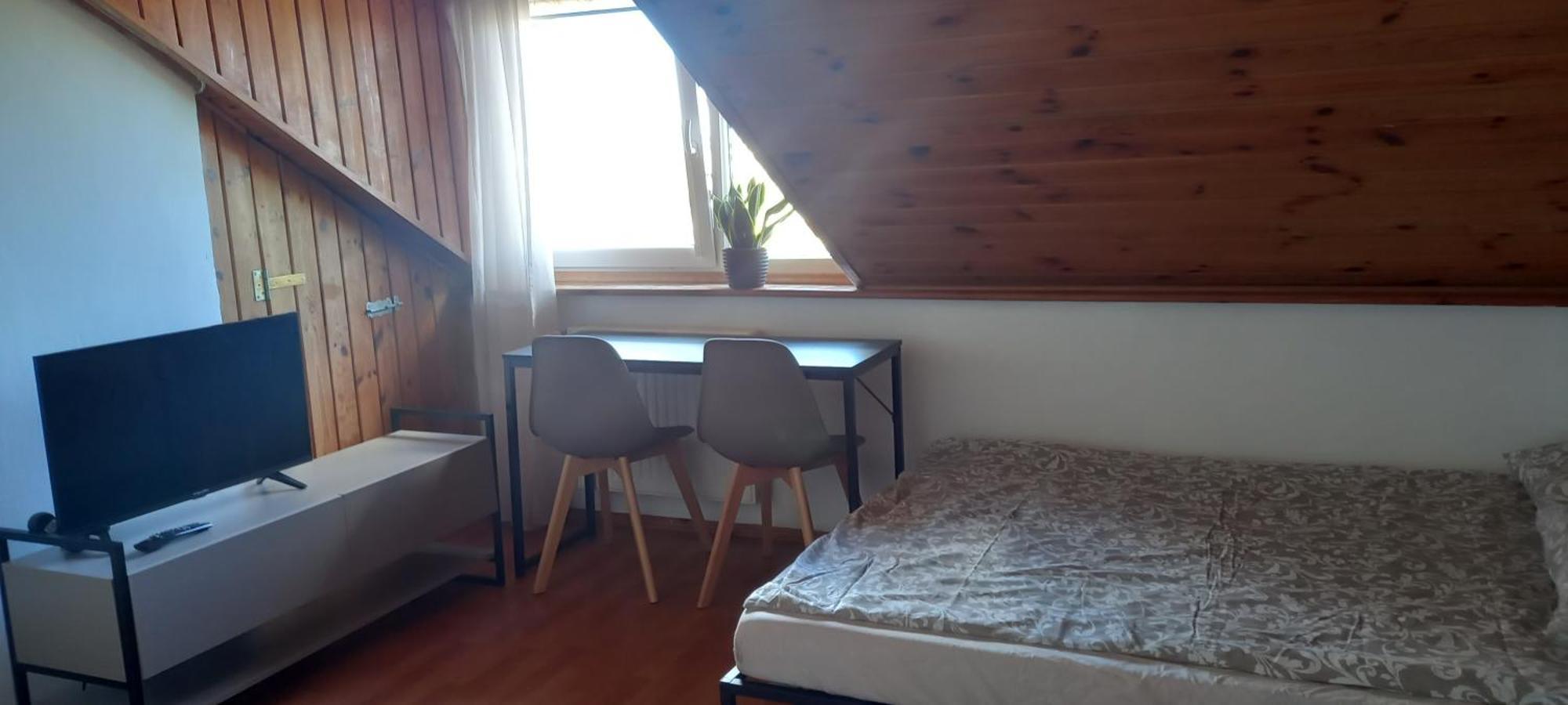 Апартаменти Domek Pod Sosnami Pokoje 2-3 Osobowe Мєлно Екстер'єр фото